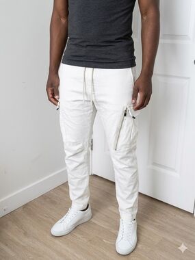 Pull&Bear Men's White Cargo Jogger Pants with Zip Pockets - Size LARGE